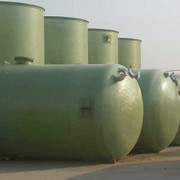 【熱銷鹽酸玻璃鋼儲罐 立式玻璃鋼儲罐消防玻璃鋼水罐纏繞儲存罐】價(jià)格_廠家_圖片 -